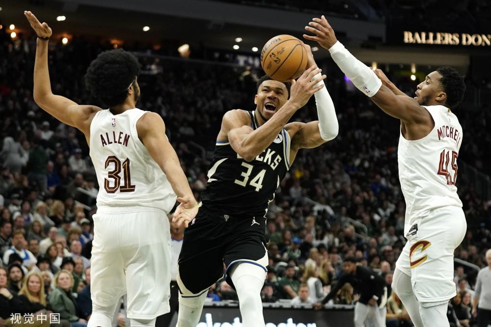 年轻球员在 年轻球员在